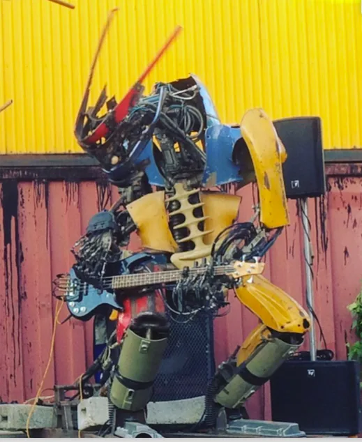 Pneumatic Bassist